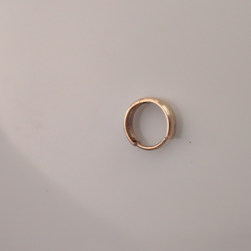 Mejuri 14k gold earring